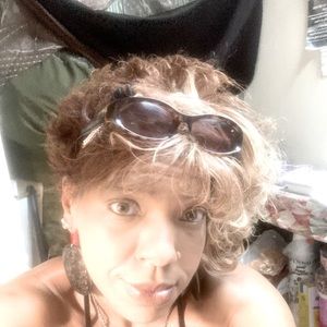 Wigs of glory from east orange nj.